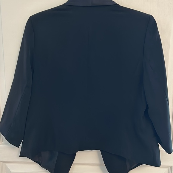 Forever 21 Black Blazer - Picture 4 of 4